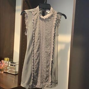 Pea in the pod sleeveless gray lace maternity top